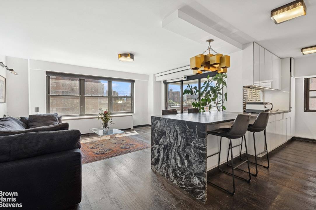 Triple mint renovated 2BR 2 bath with private balcony !