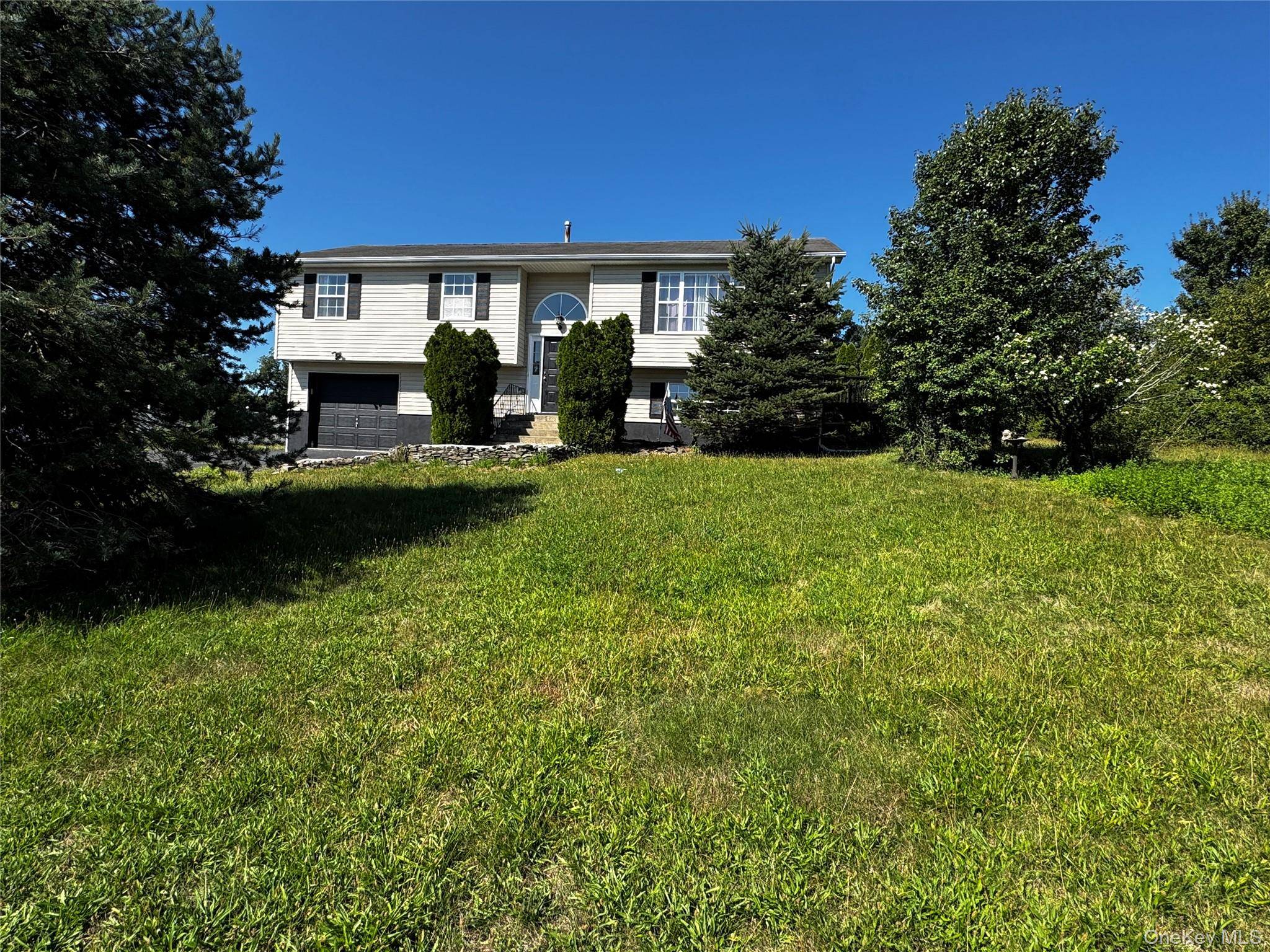 Come home to this lovely 4 bedroom 2.