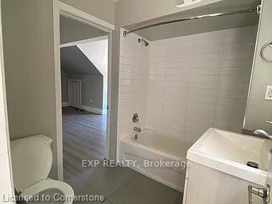 Bright, loft style top floor unit with loads of character !