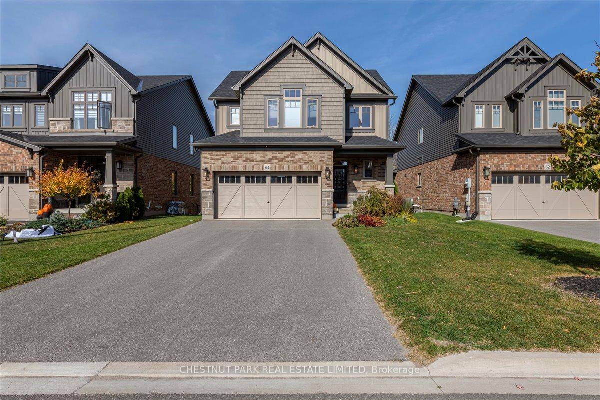 Welcome to this beautiful single family detached home perfect for your family for the ski season.