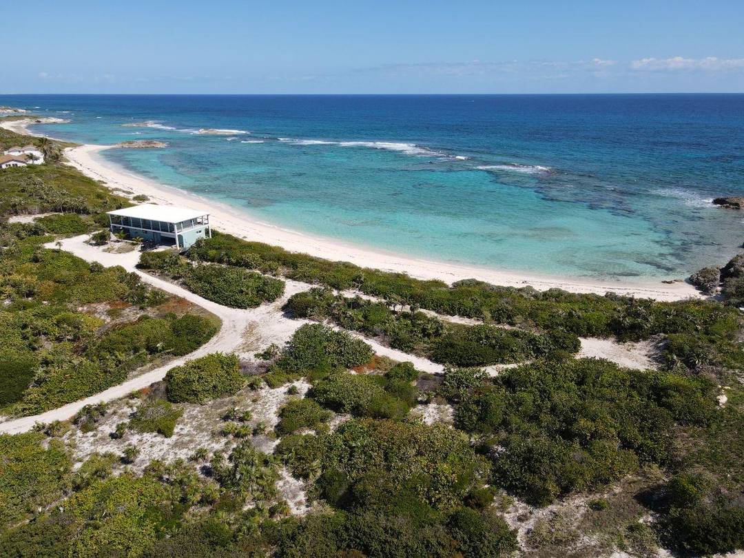 BEACH FRONT LOTS Land Long-Island-Bahamas