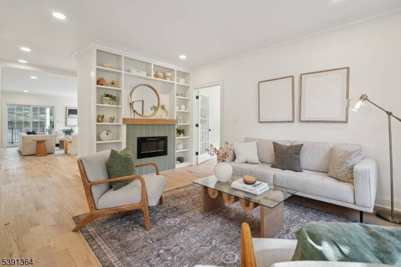 Spectacular Transformation in the heart of Maplewood !