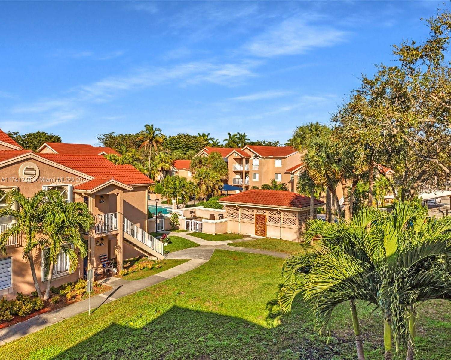 Nice Top Floor Condo in prestigious Hammocks Community in Kendall FL.