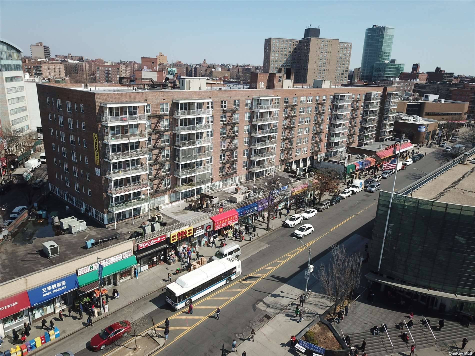 Store Front For Rent With Lot Of Exposures On Kissena Boulevard, Landlord Pays Utilities, Property Tax Included, Available Basement, Perfect Location For Retail Stores, Nail Salon, Jewelry Store, Pawn Shops, ...