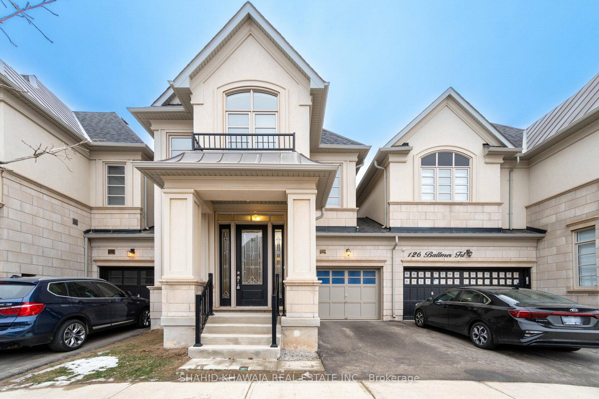 See Virtual Tour This Stunning Fernbrook Built Executive Townhome, Situated In The Desirable Neighbourhood of Sought After Rural Oakville Community Impeccably Maintained Mint Condition with 3 bedroom 3 bath home ...