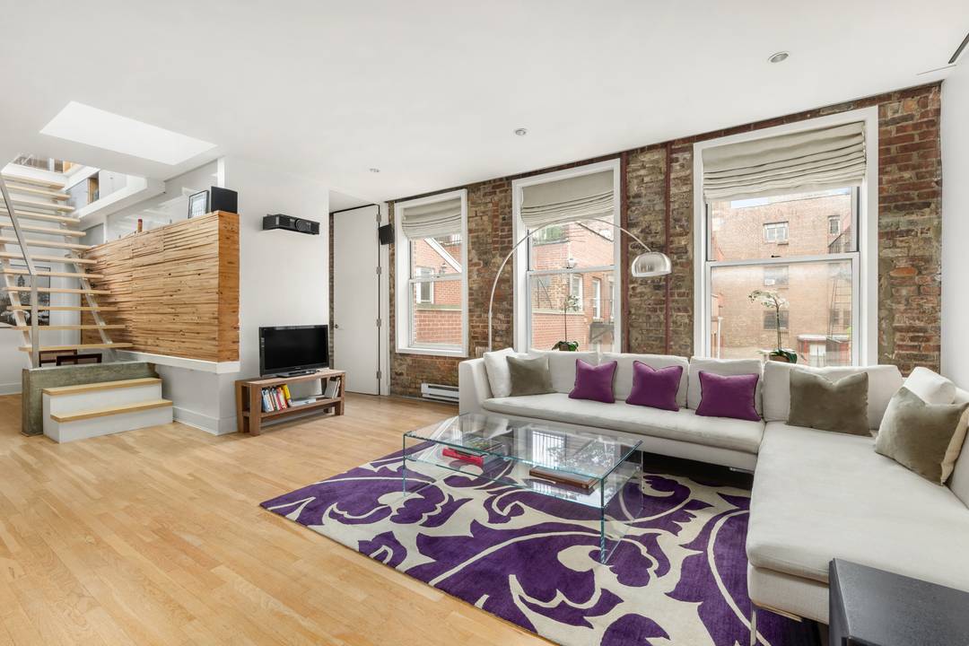 Private Landscaped Roof Garden with Hot Tub above Cornelia Street.