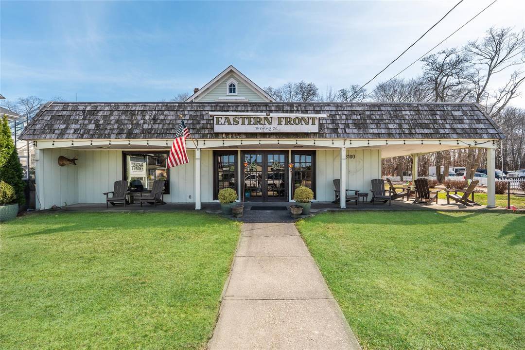 Nestled in the bustling heart of Mattituck, this exceptional commercial property offers the perfect blend of retail space and residential income opportunities.