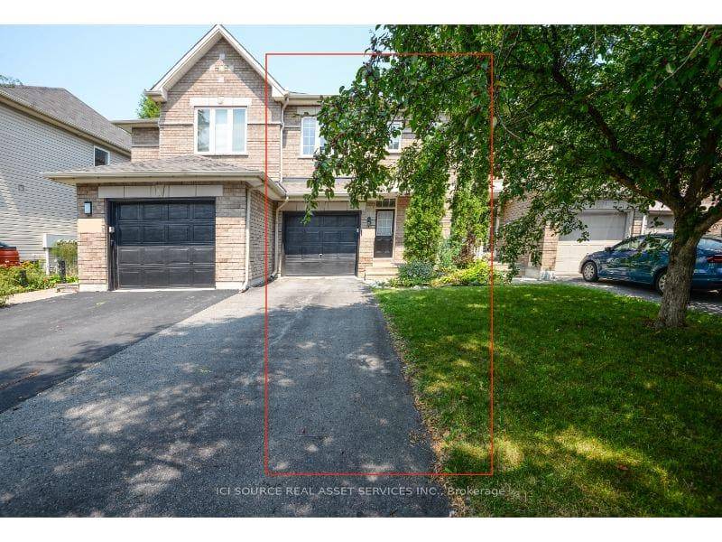 Beautiful 2 bedroom loft townhome with finished basement in the heart of Kanata.
