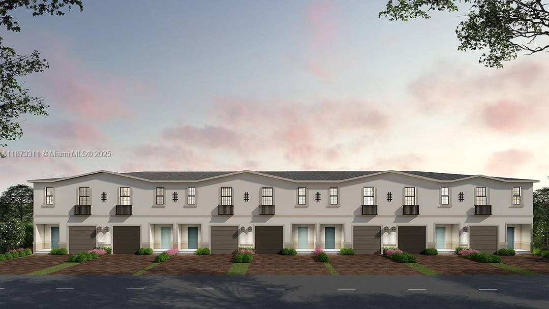 Gorgeous Inside unit new construction townhome.