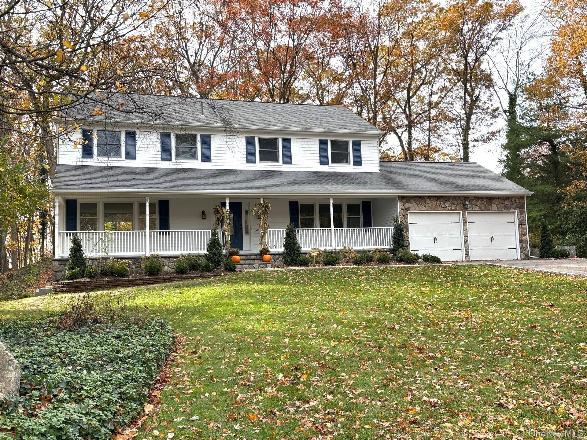 Beautifully Upgraded Colonial on a Quiet Cul de Sac This stunning 4 bedroom, 2.