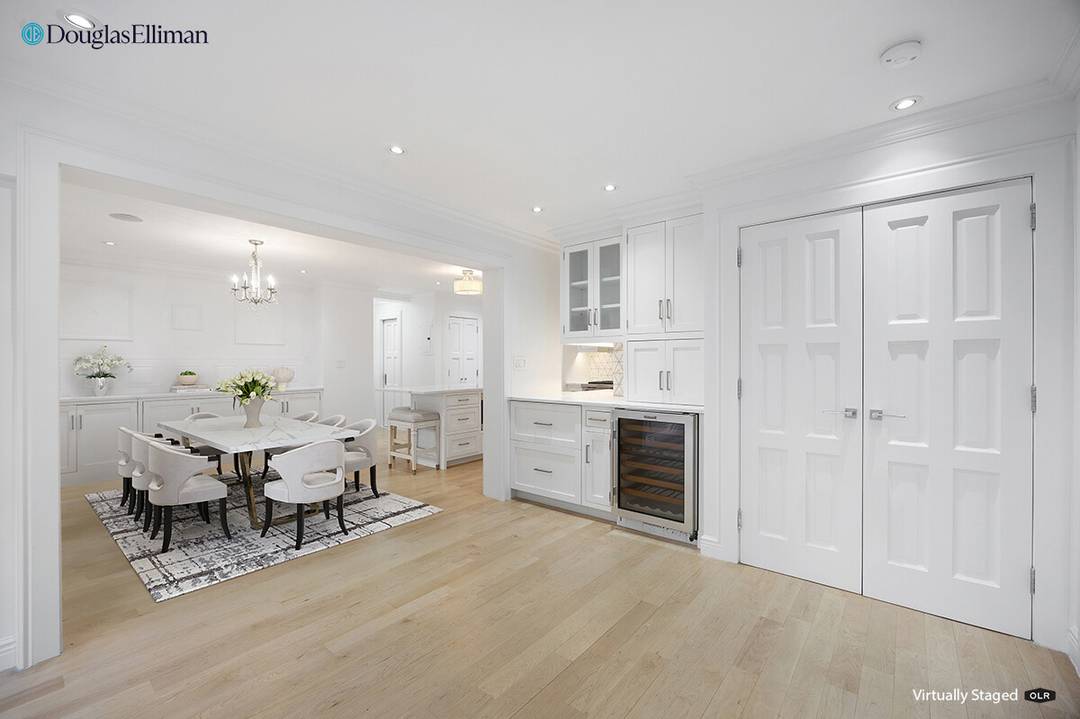 CONDO RULES, CONDOP PRICING, LENOX HILL, MOVE IN READY Impeccably Renovated Designer Residence Triple mint 3 bedroom, 2 bath condop a rare and elegant find that seamlessly blends sophistication, comfort ...