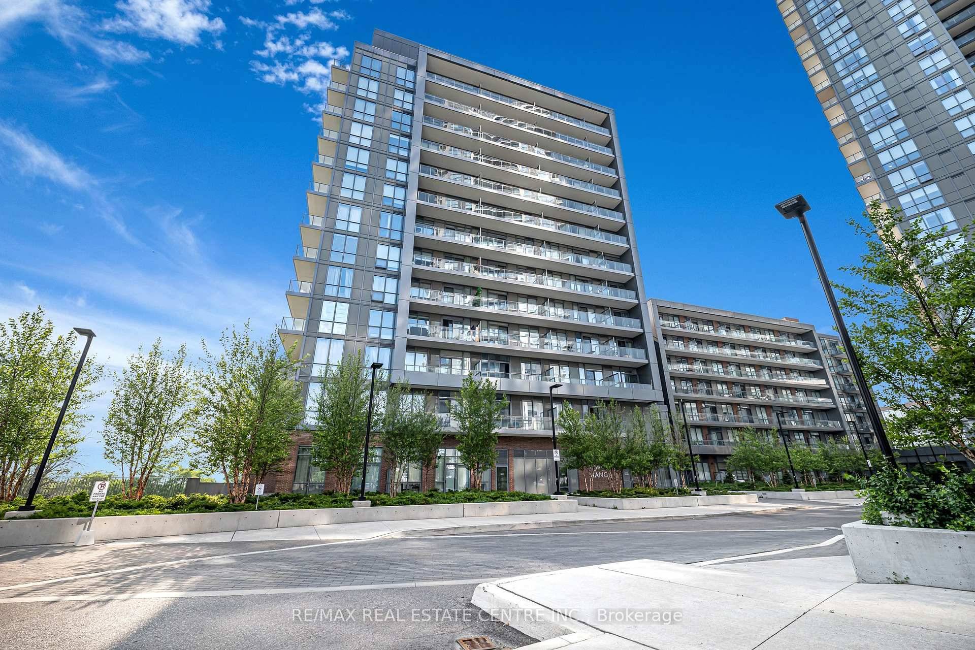 Bright and spacious 2 bedroom plus den condo in the heart of North Yorks vibrant Don Mills and Sheppard neighborhood.