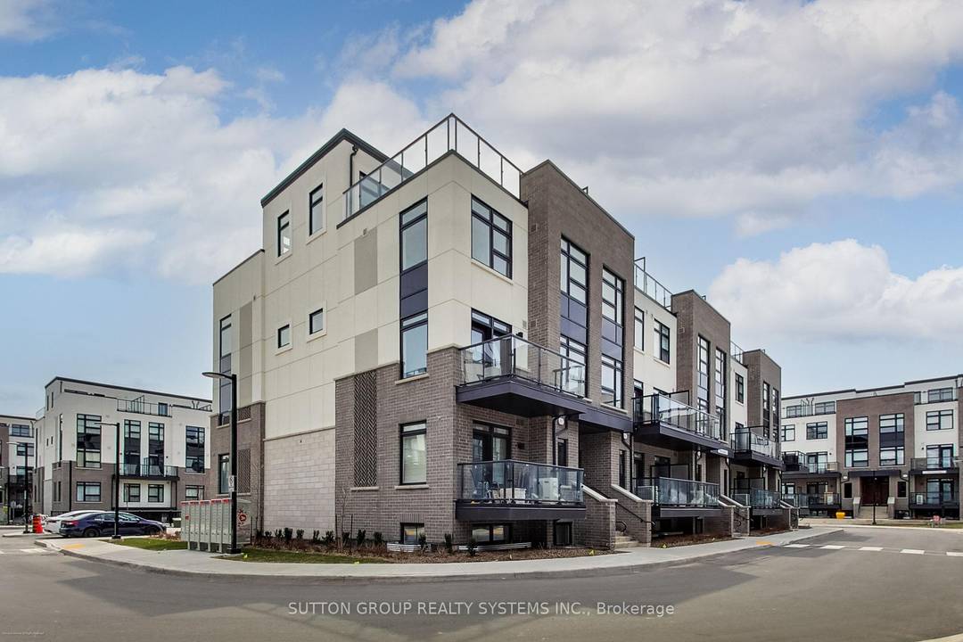 BRAND NEW FROM THE BUILDER !