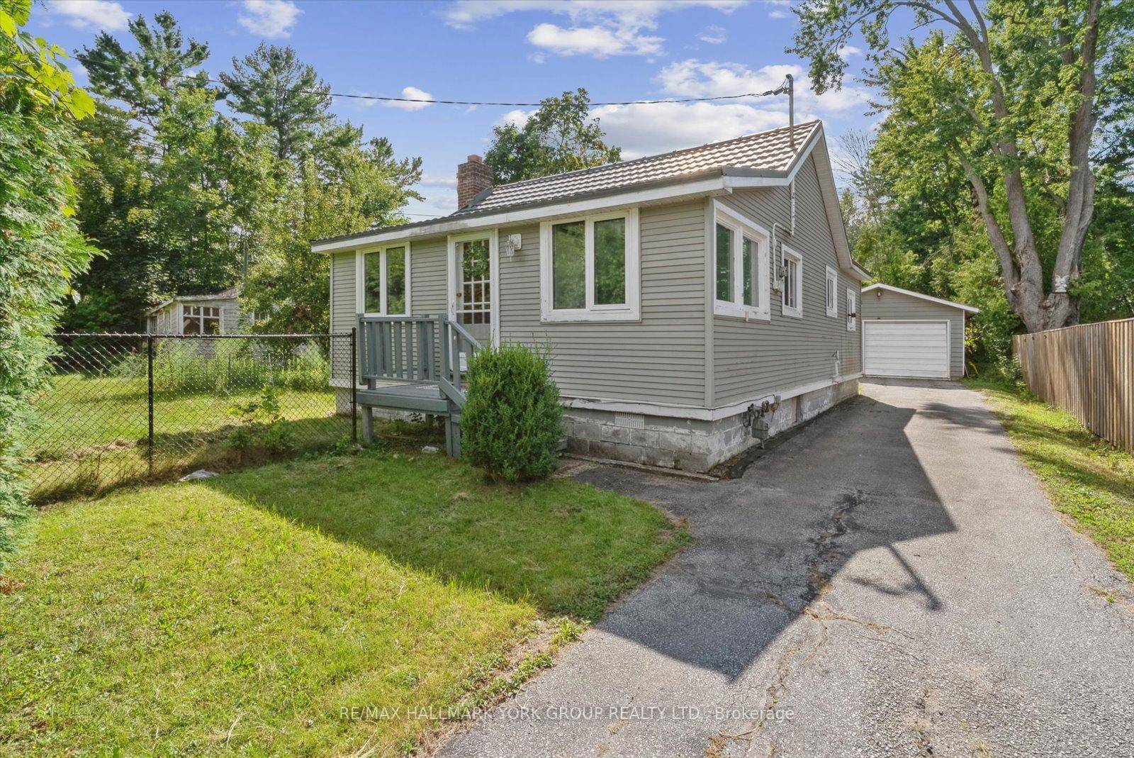 Welcome To 6 Della Street In The Highly Sought After Virginia Beach Community Of Georgina !