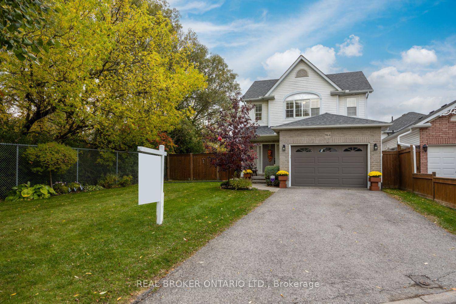 Welcome to this beautifully maintained, 3 bedroom home on a court location, with a stunning, private, and deep, fully fenced backyard.