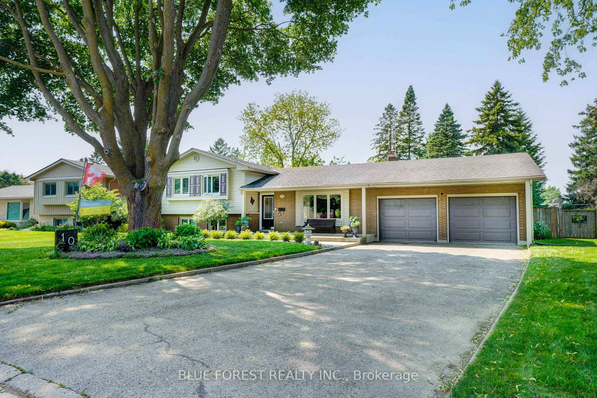 Welcome to 10 Gustin Avenue in Lambeth, a well maintained 4 level side split with thoughtful updates throughout.