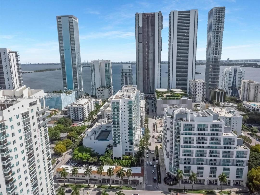 Experience elevated Miami living in this elegant 2 bedroom, 2 bath plus den residence at the Gallery Art Condominium in Edgewater.
