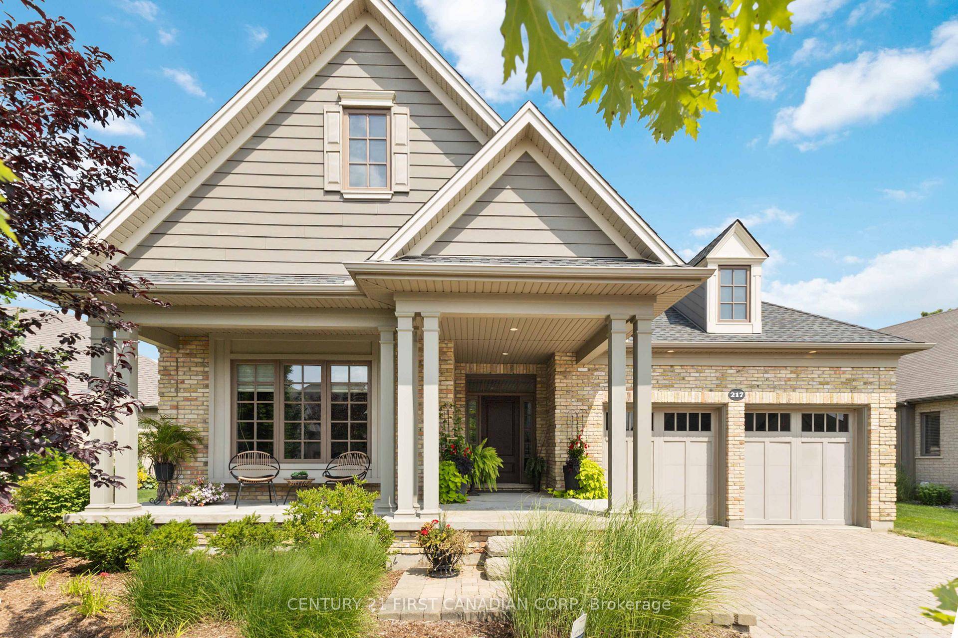 Much sought after, Johnstone built, one floor vacant land condo bungalow in exclusive Woodholme Park.