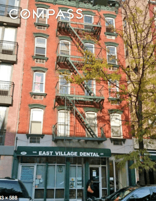 Fitted dentist office in East Village.