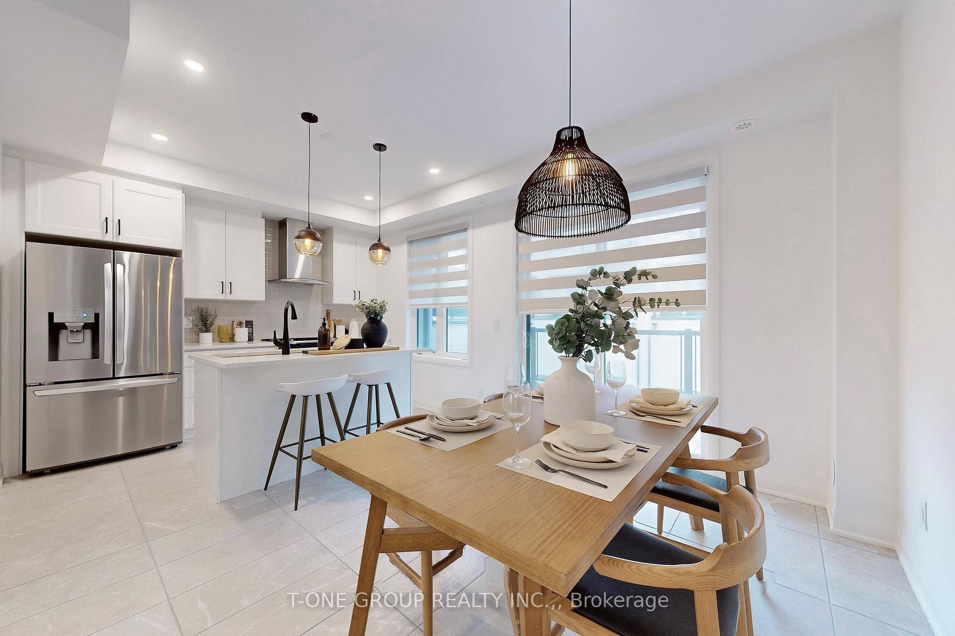 One Of 5 Townhouses That Is South Facing The Park amp ; Not Backing Onto Busy Road !