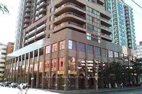 5 Appliances, Kitchen With Breakfast Bar, Laminate Flooring, Open Concept, Separate Suite, Steps To Subway Public Transportation Hospitals amp ; Shops, Bldg Has Concierge amp ; Exercise Room, Excellent Amenities, ...