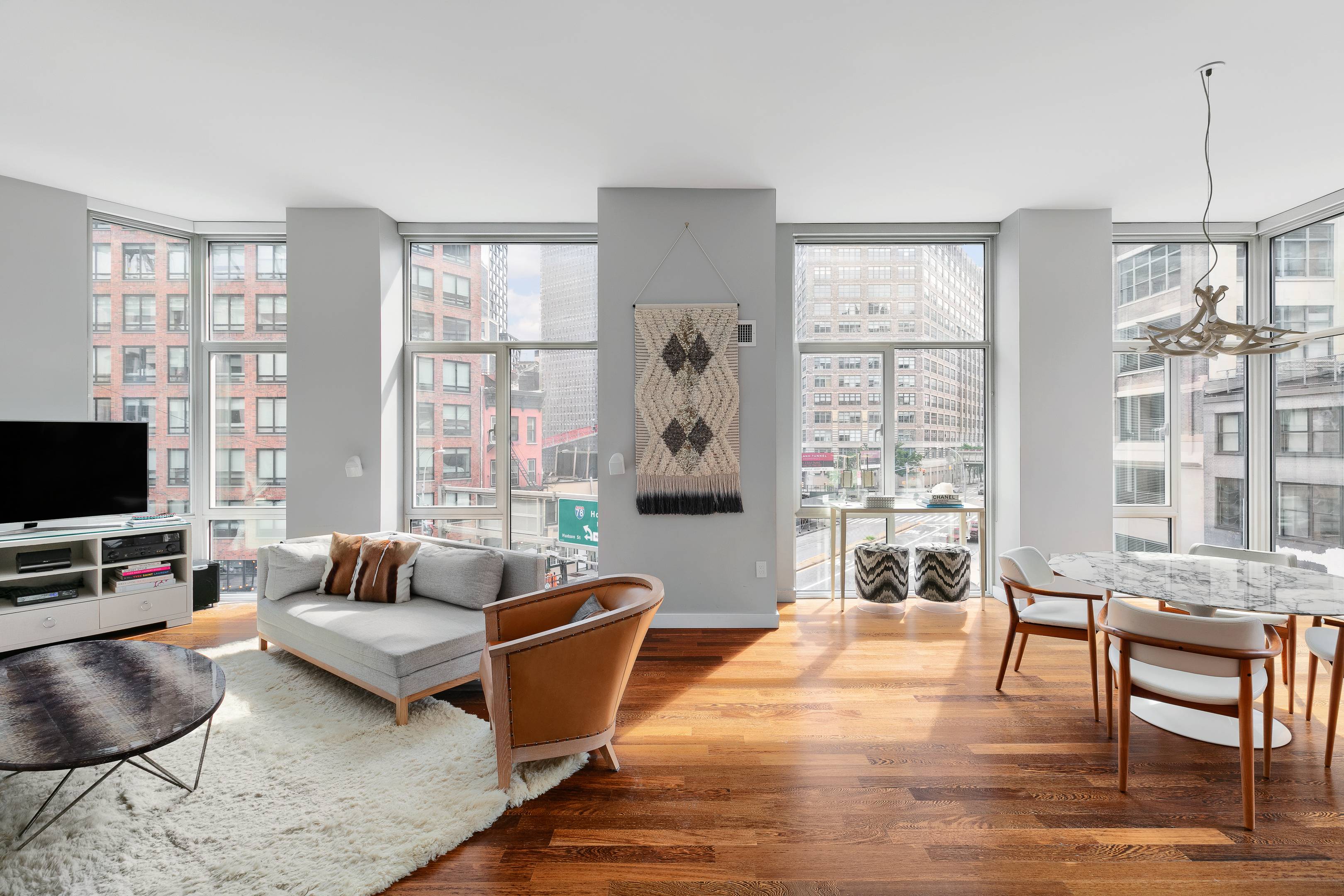 Available early to mid May is unit 3D, a spacious 2 bed 2 bath home at the Zinc Condominium in Tribeca.