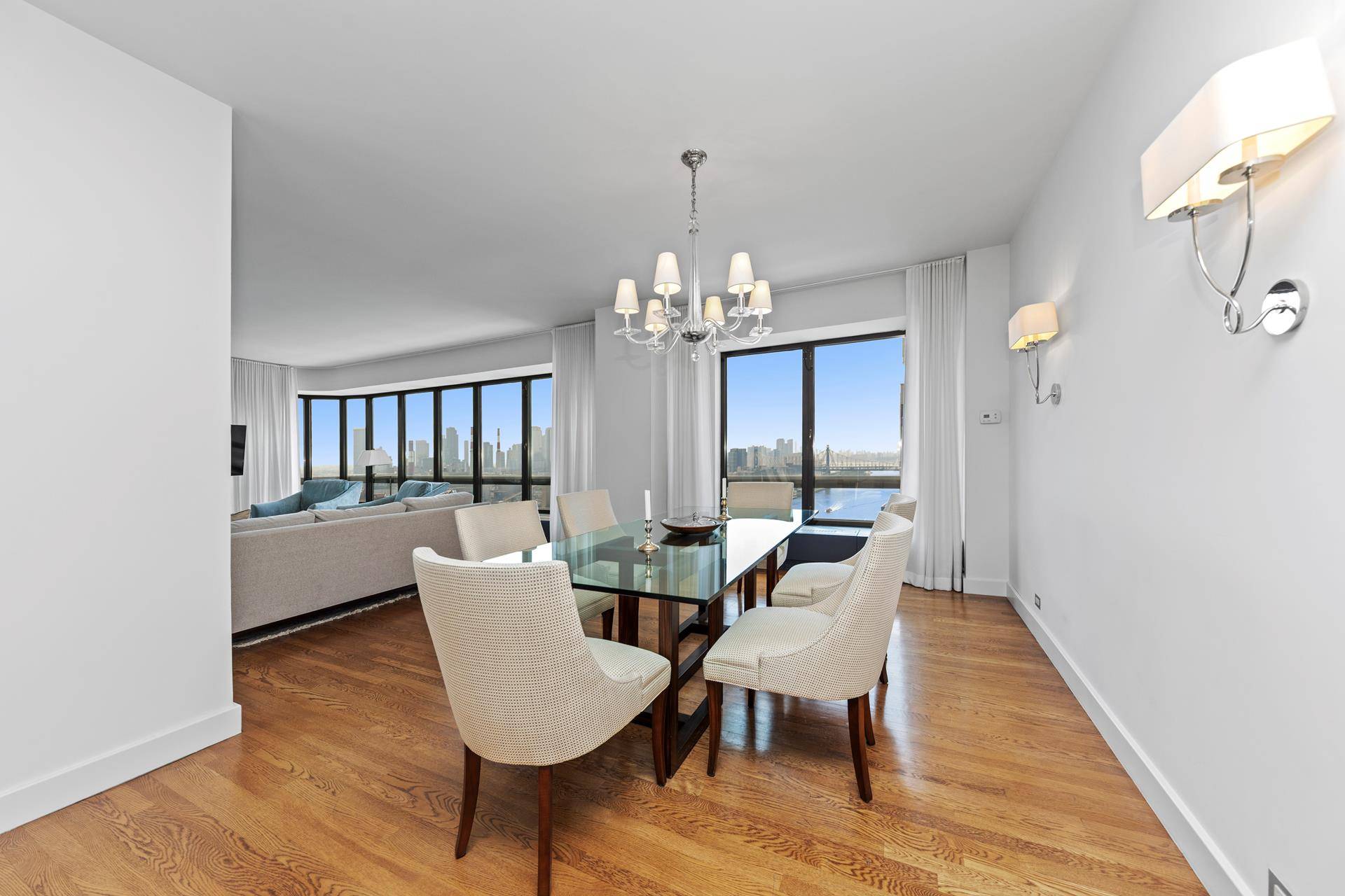 Rarely available high floor corner line 3 Bed 3.