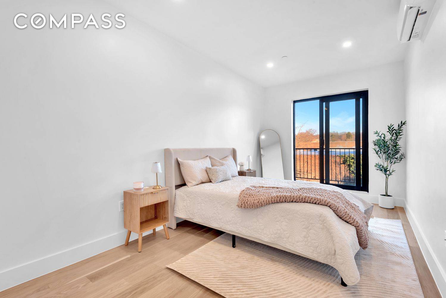 FOR A LIMITED TIME SPONSOR OFFERING BUYER INCENTIVE ON 3 BED UNITS ONLY UP TO 33, 000 TOWARD CLOSING COSTS, REAL ESTATE TAXES AND OR COMMON CHARGES Welcome to Residence ...