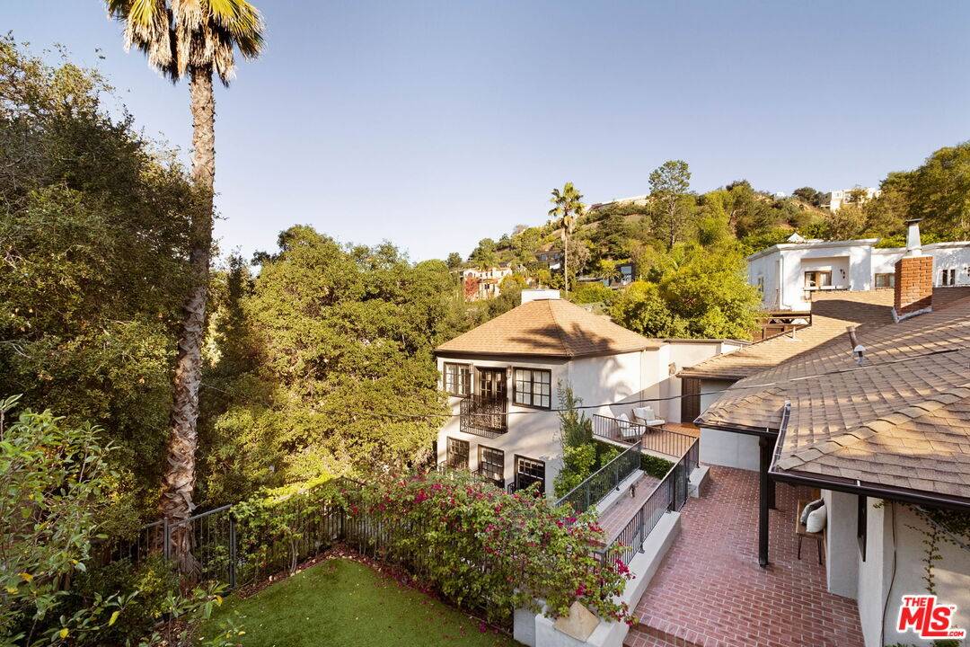 2770 La Castana Dr 5BR Hollywood Hills East La
