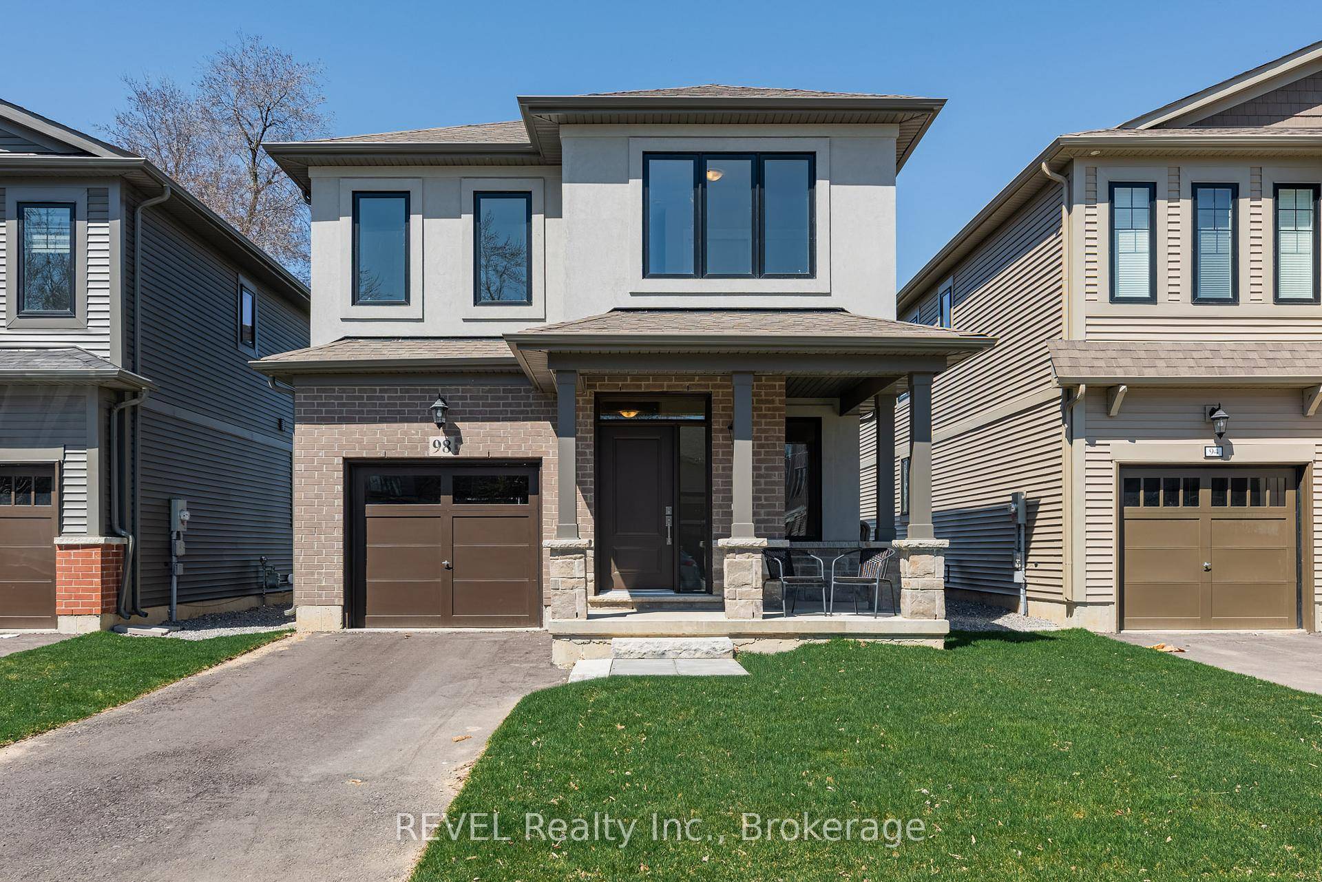 OFFERS ANYTIME ! Introducing a fresh opportunity in a desirable Mount Hope neighbourhood !