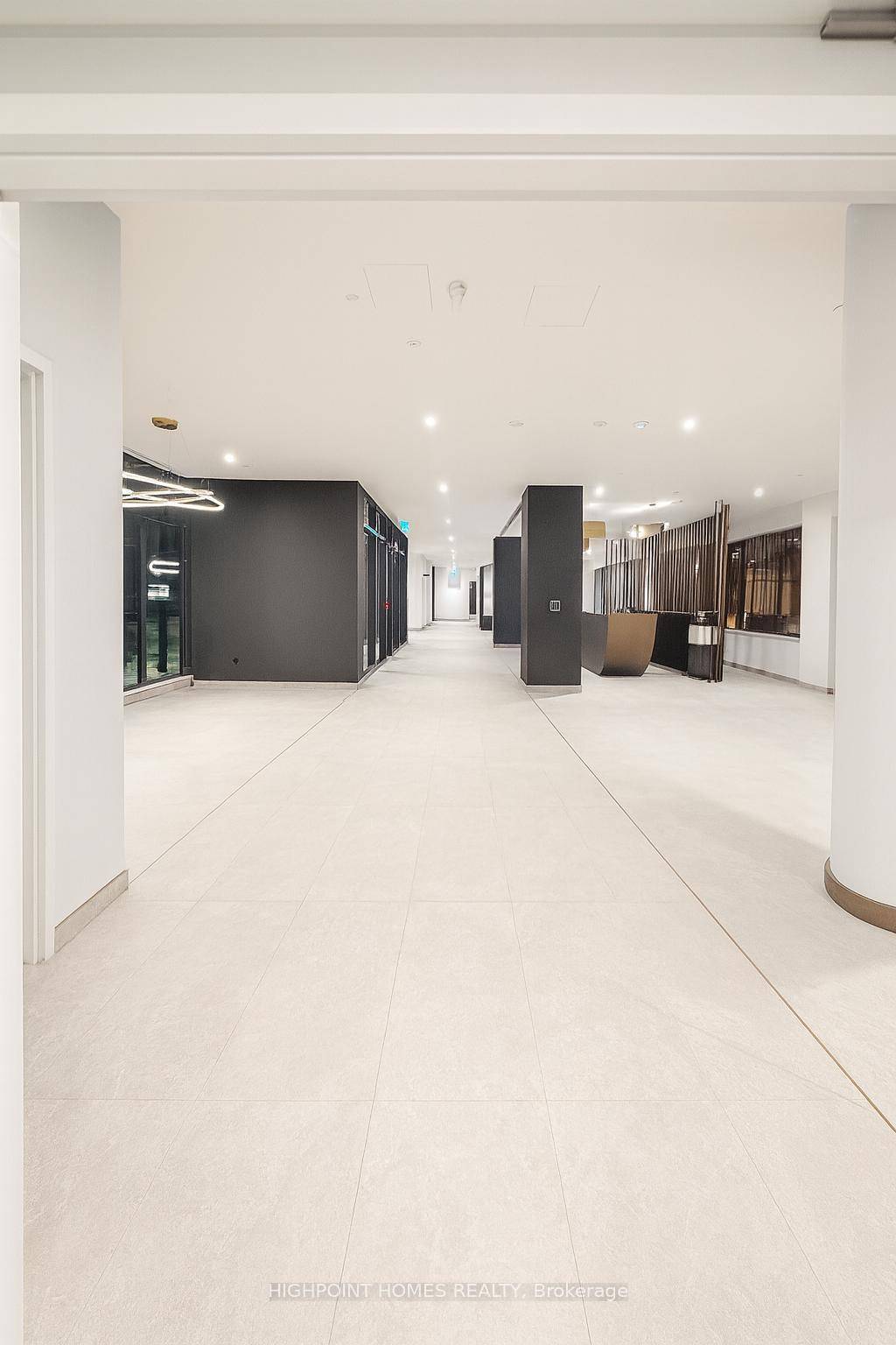 Welcome to One Crosstown at Don Mills amp ; Eglinton this bright and modern 1 bedroom condo on the 17th floor offers 550 600 sq ft of open concept living ...