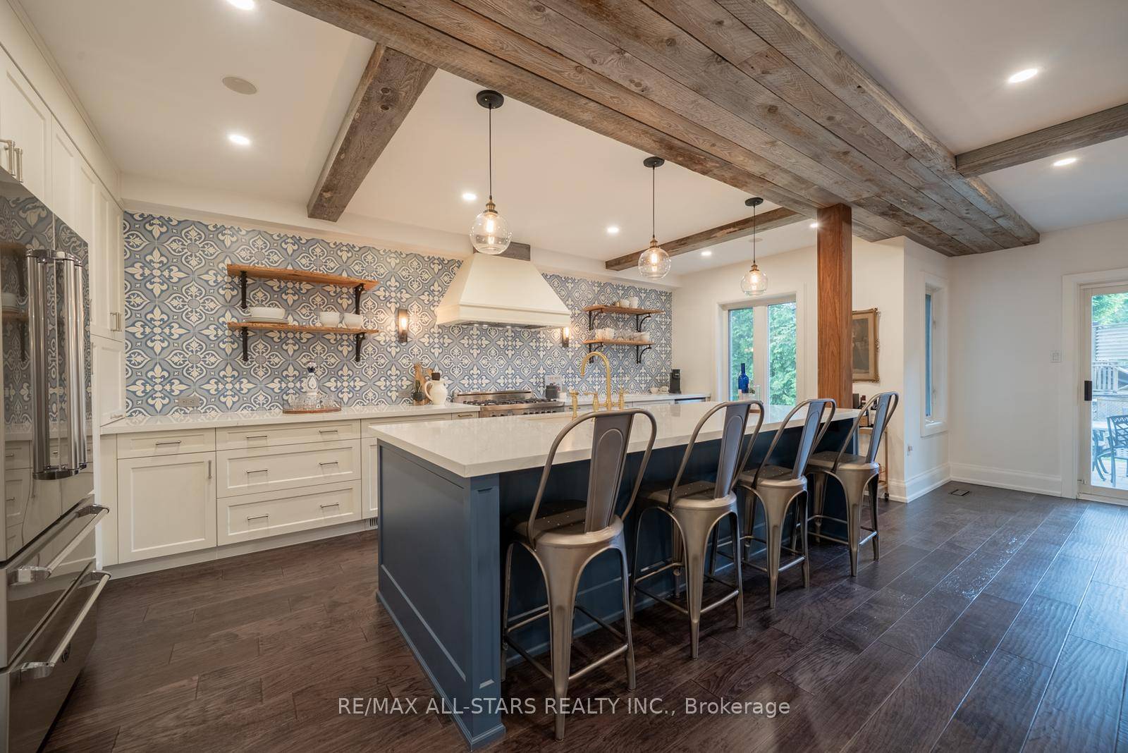 150 Park Drive offers the perfect blend of style, comfort, and location in one of Stouffvilles most desirable neighbourhoods.