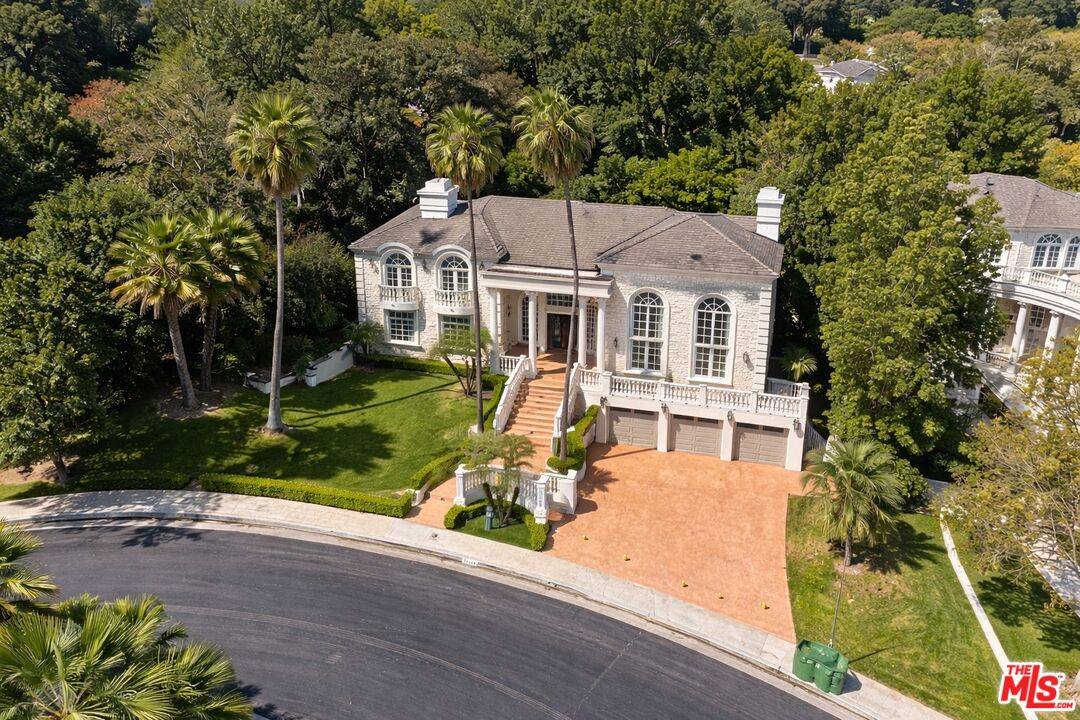 14132   Beresford Rd 5BR Beverly Hills Post Office | B.H.P.O. La