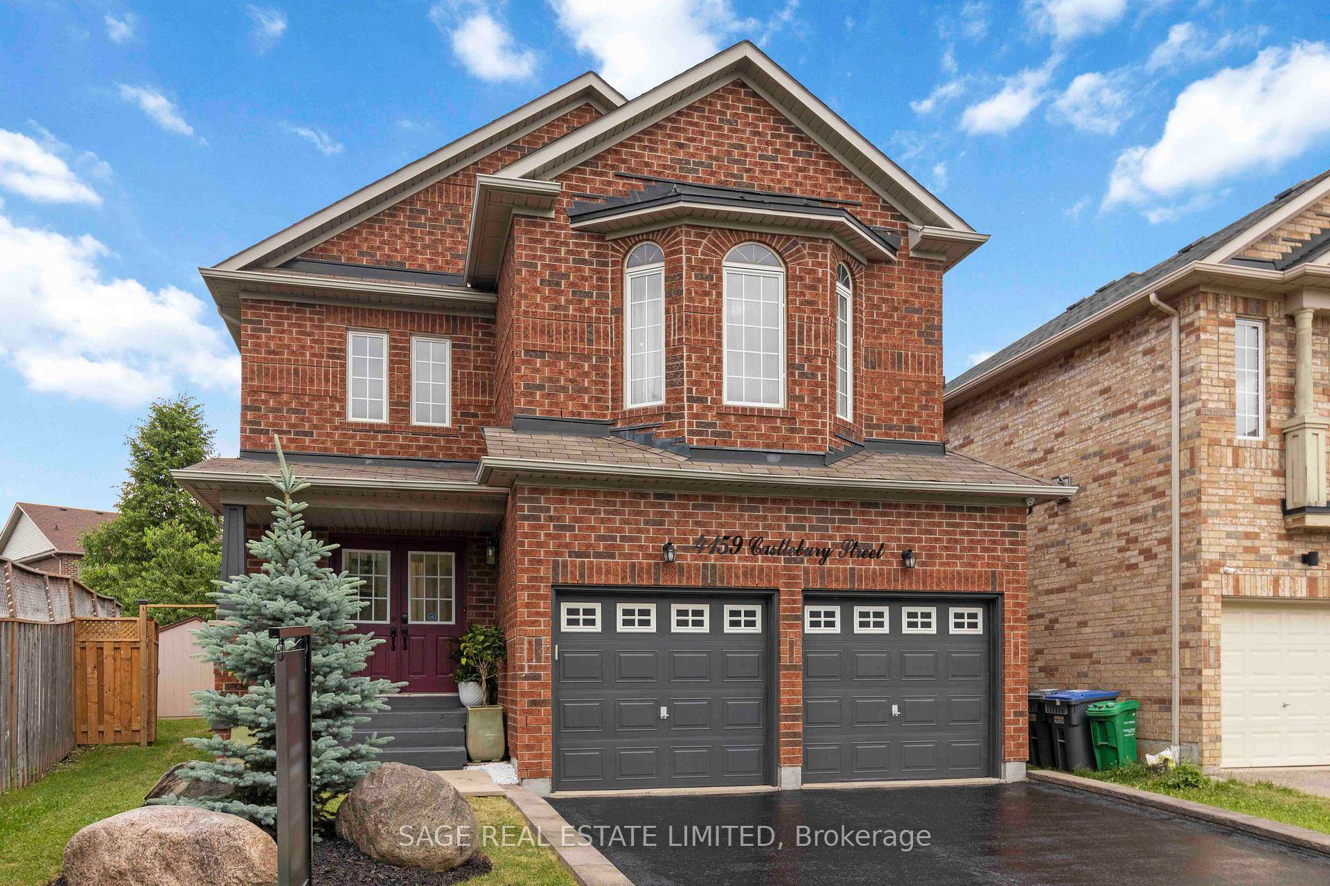 Your Castlebury Awaits. Meticulously updated and cared for by its original owners, this spacious 4 bedroom, 4 bathroom detached home sits on a generously sized lot that dreams are made ...