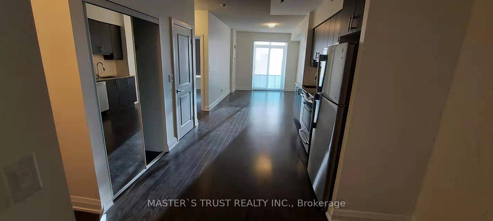 Beautiful 1 1 Unit In Desirable World On Yonge, Just Blocks North Of Steeles, Elegant Tower With A Grande 2 Storey Entrance Lobby, Well Equipped Gym, Party Multi Function Room, ...