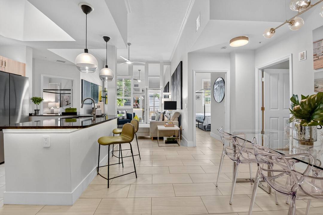 Experience life in a ''walker's paradise'' in Downtown West Palm Beach !