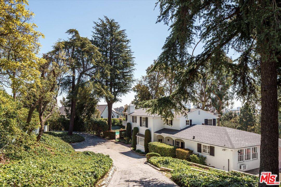 10810   Ambazac Way 6BR Bel Air La