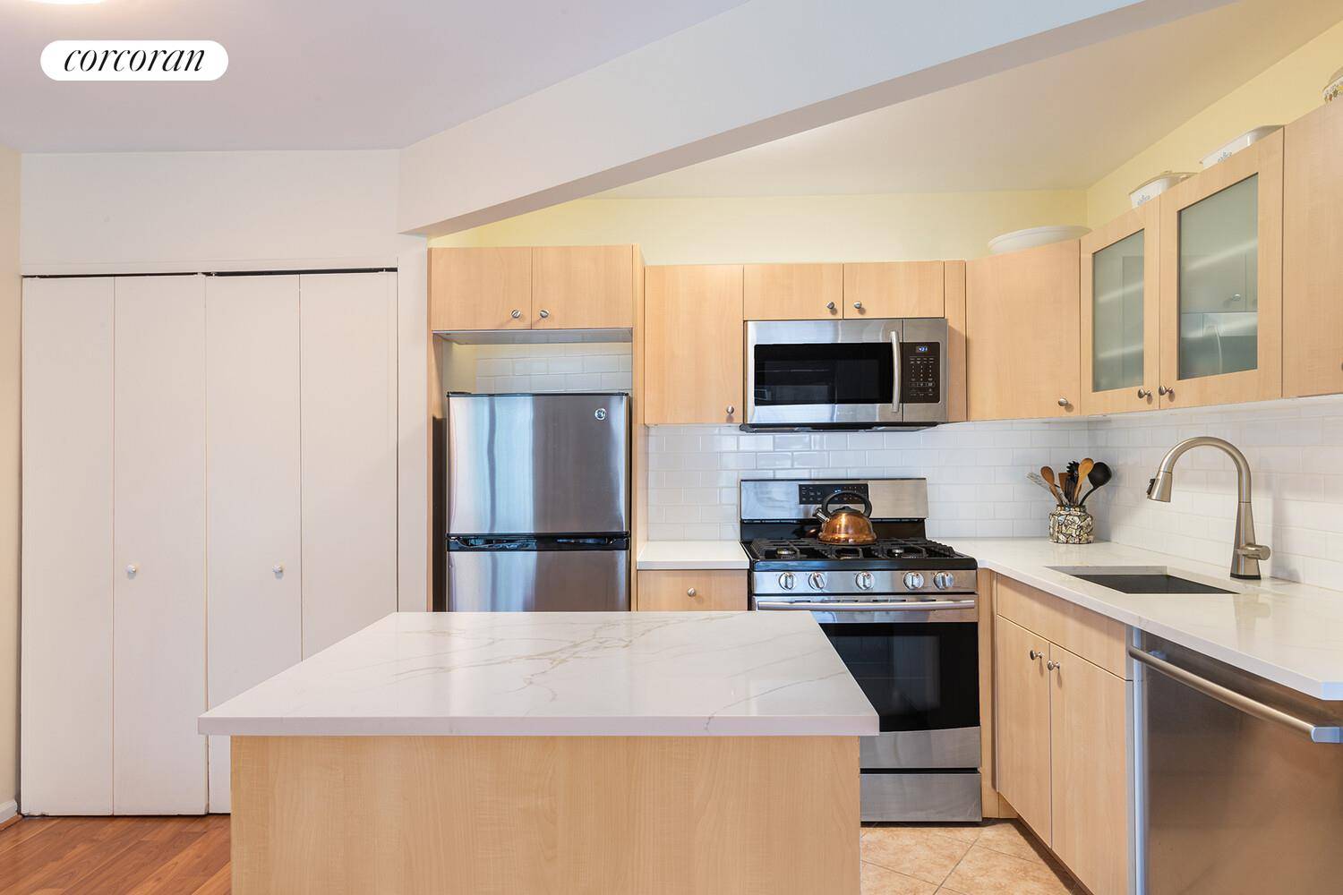 Townhouse47 Condominium Elevator Building Low Monthlies Key Features Southern exposure In unit washer dryer with Board approval Garbage disposal with Board approval Storage unit included ButterflyMX keyless entry system recently ...