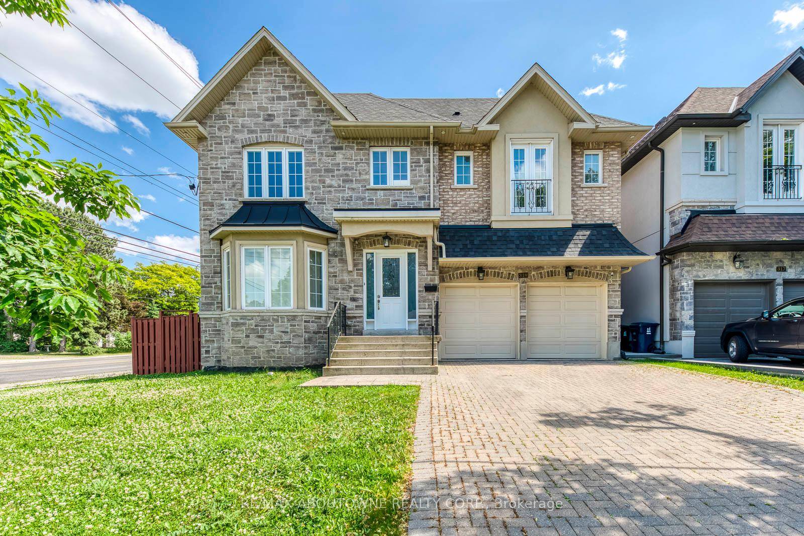 A Stunning Luxurious And Modern Executive House For Lease At Prime Location Finch Bayview Within Earl Haig Ss.