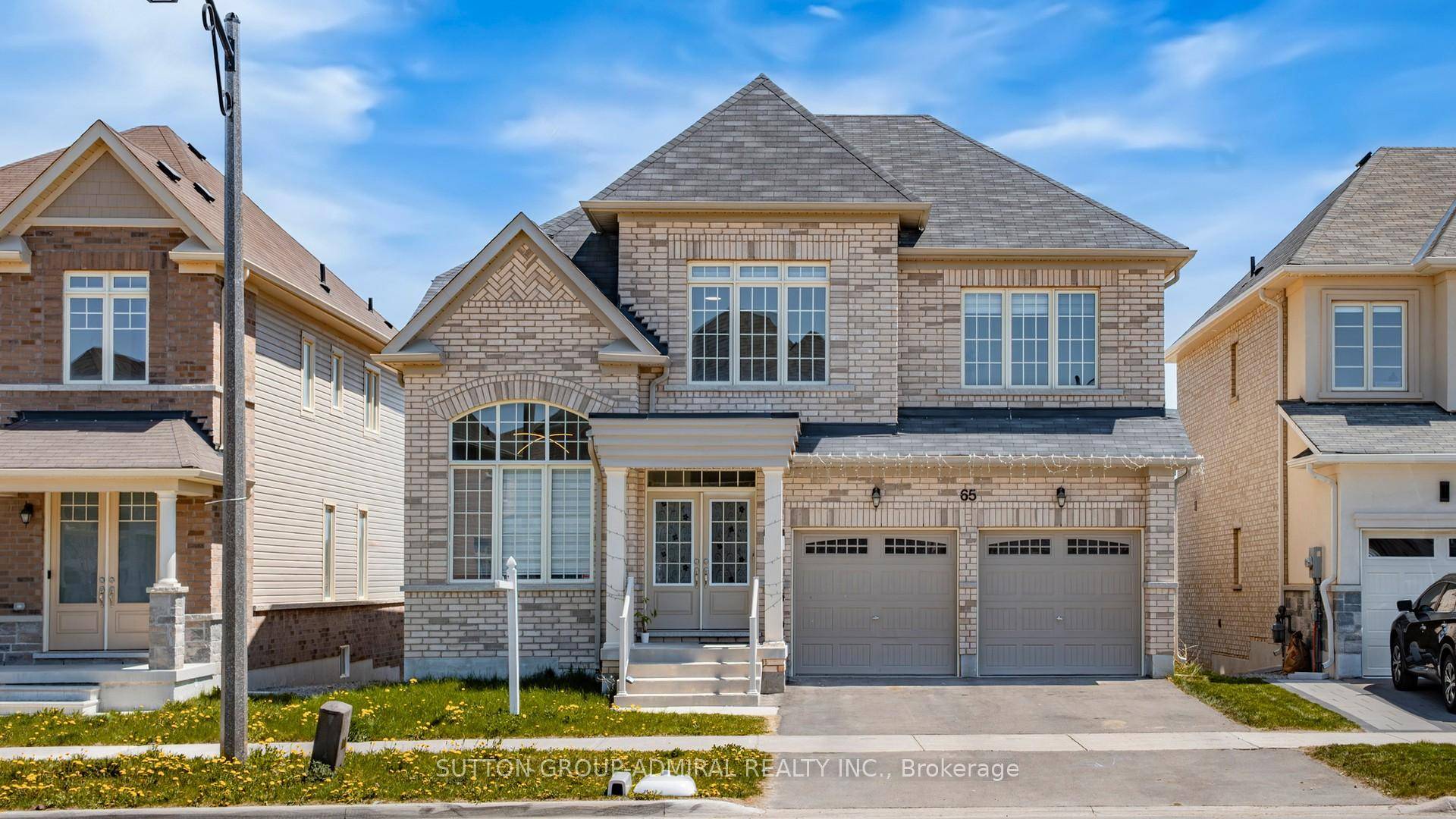 Welcome to this upgraded gem in Simcoe Landing !