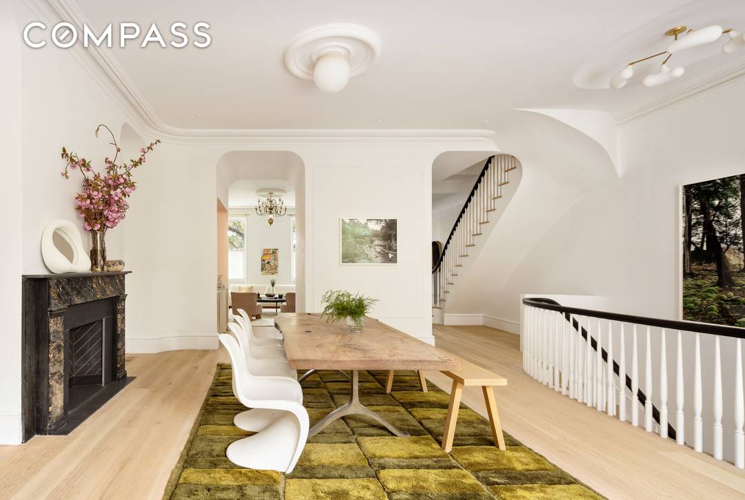 168 Pacific Street is a rare and remarkable offering in Cobble Hill at the edge of Brooklyn Heights.