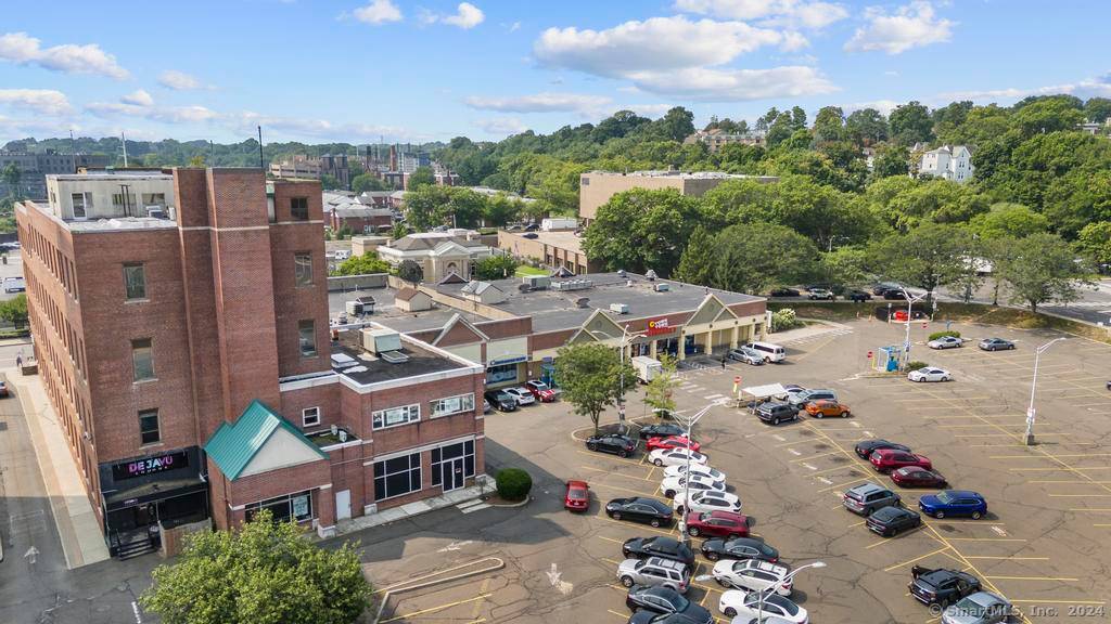 9 15 Washington St in Norwalk, Connecticut, is a retail property located in the South Norwalk SoNo district, an area known for its historical charm and bustling commercial activity.