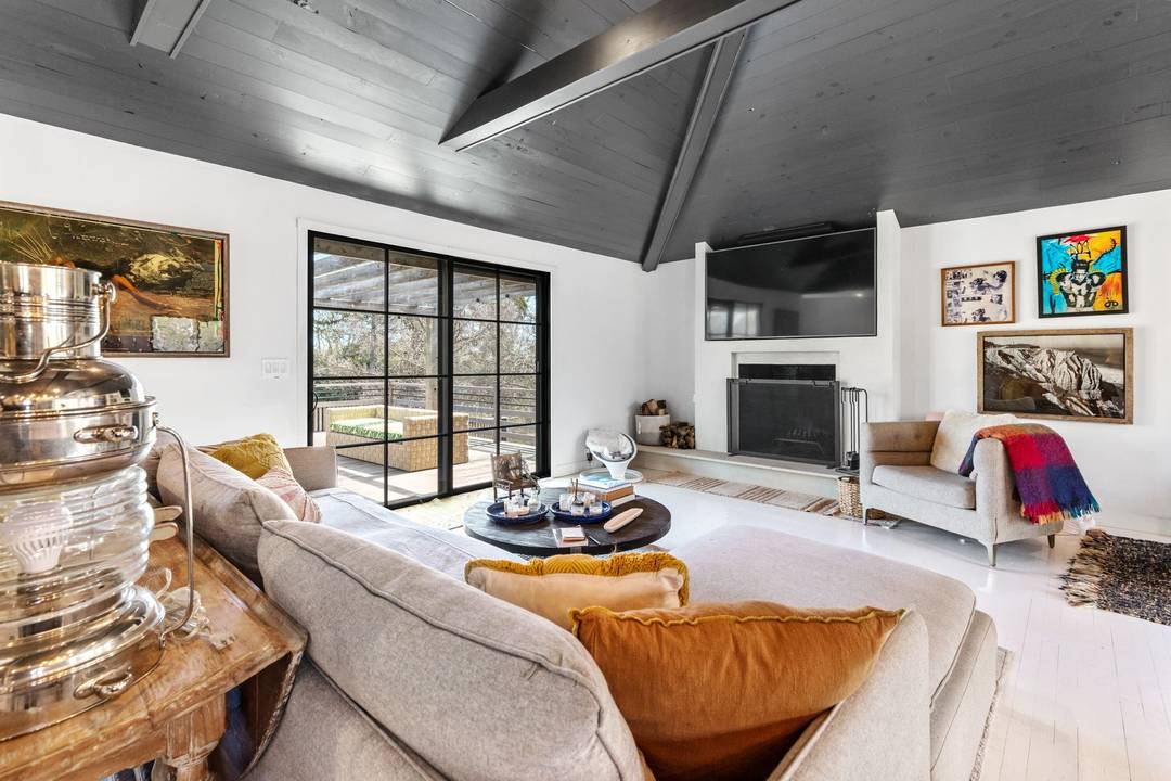 Newly Renovated & Centrally Located Montauk Summer Rental