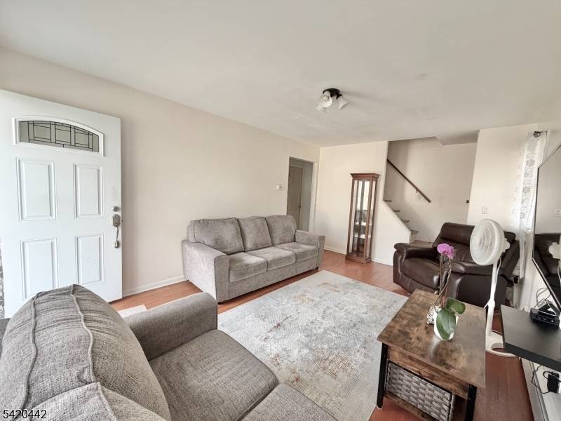 Welcome to 2 Sunnyside Place in Verona, NJ !