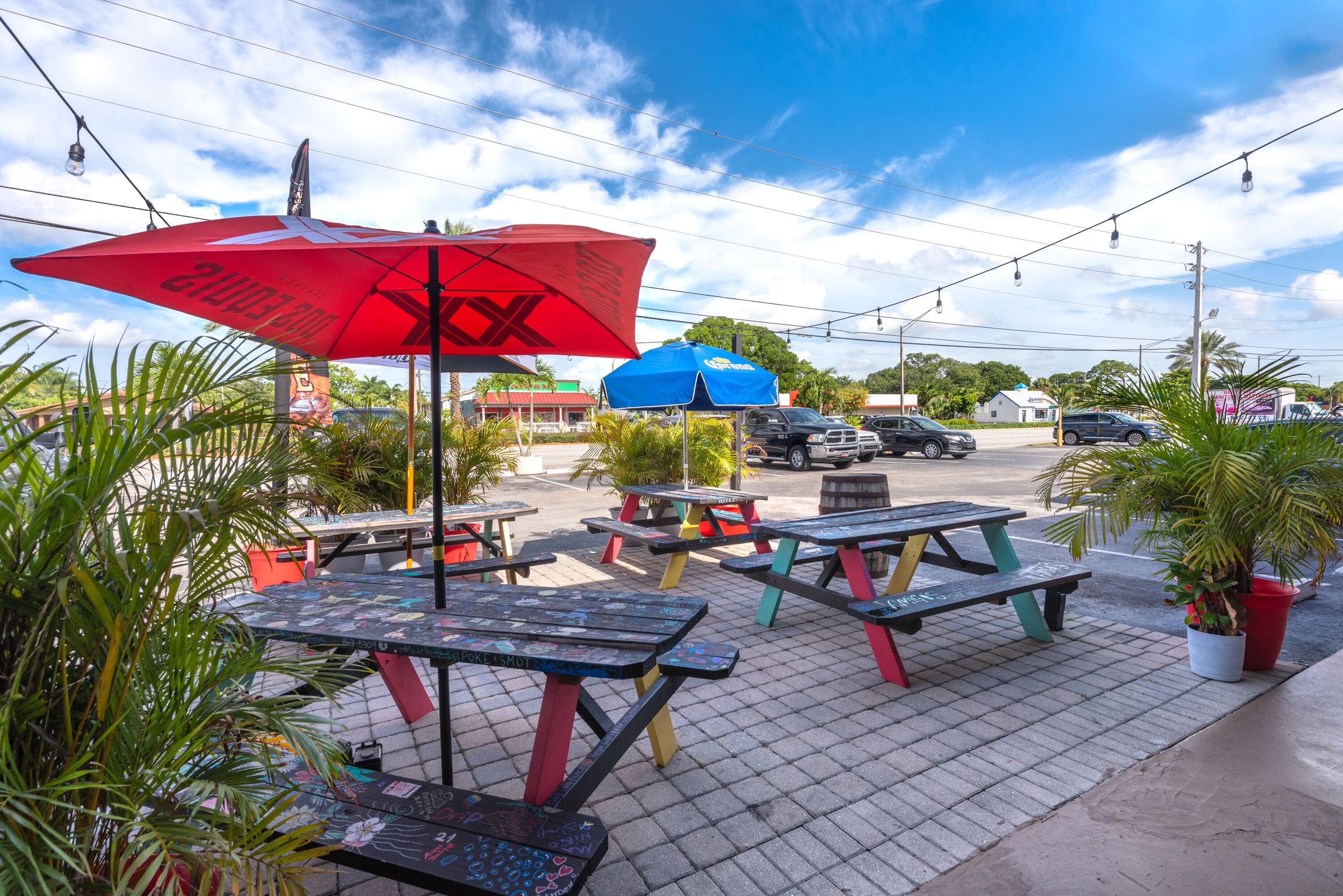 Tavern Pub Turnkey, 8 taps, Stand up freezer, Small Freezer, Ice machine, Outside furniture, and much more, inventory of asset sale available upon request, Small kitchen an outdoor patio Interior ...