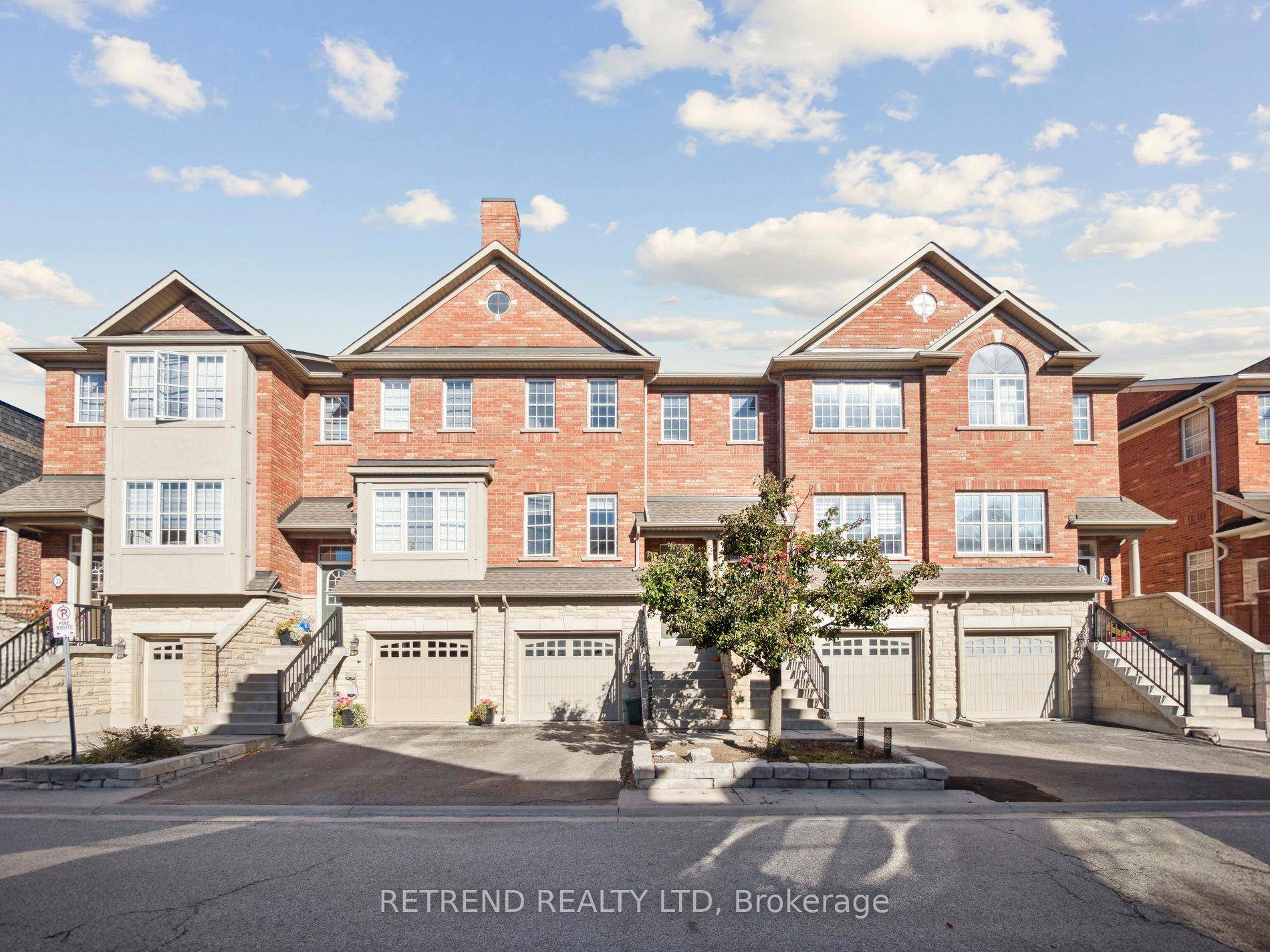 Luxury Executive Townhome in a Prime Central Location !