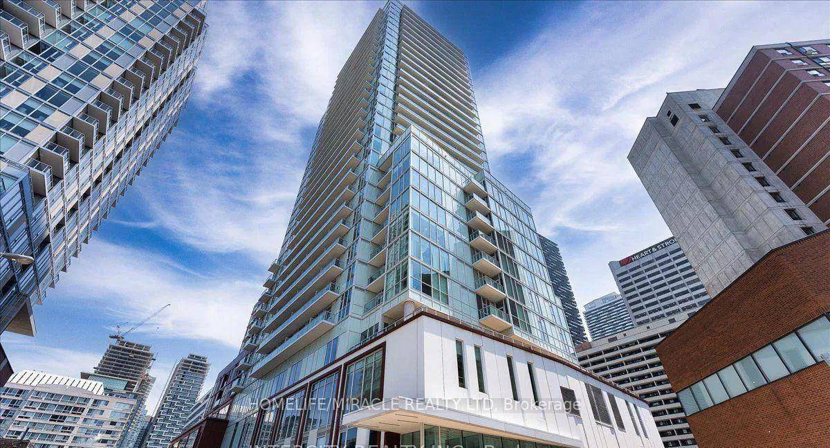 Discover urban sophistication in this bright and modern 1 bedroom corner suite at 33 Helendale Avenue, nestled in the heart of Midtown Toronto.