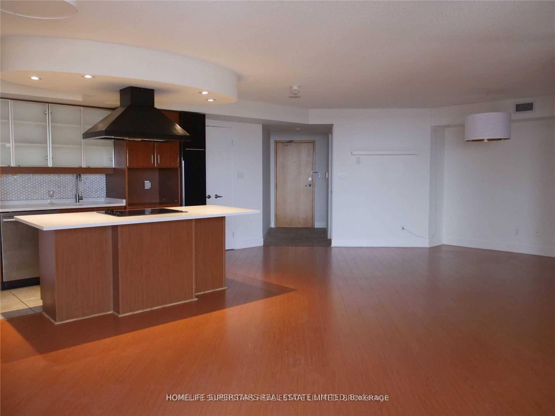 Rare Opportunity To Live In This Spectacular Unit With Breathtaking Unobstructed Views Of The Waterfront.