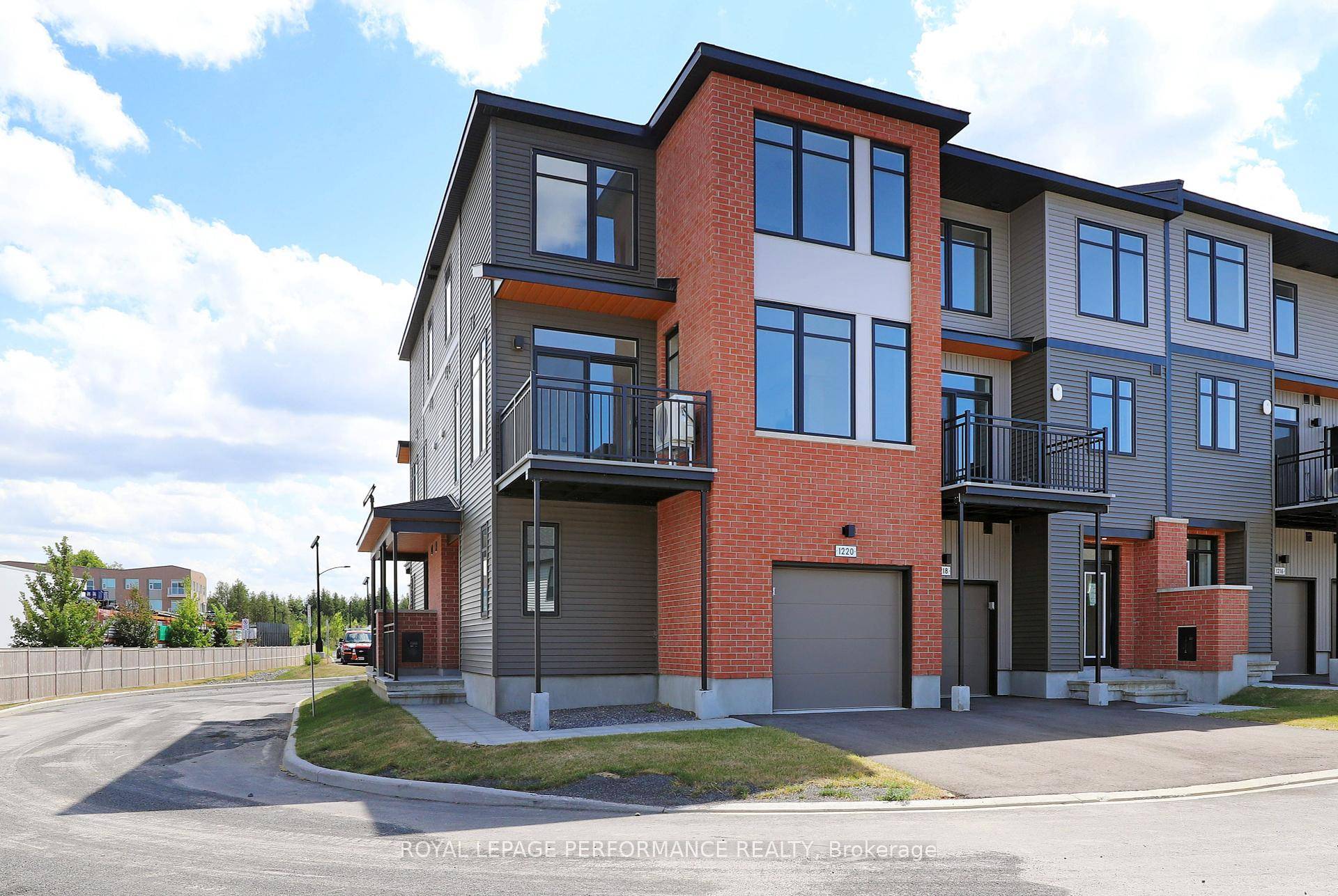 Welcome to the 3 bedroom Jude by eQ Homes, in the desirable Pathways South community.