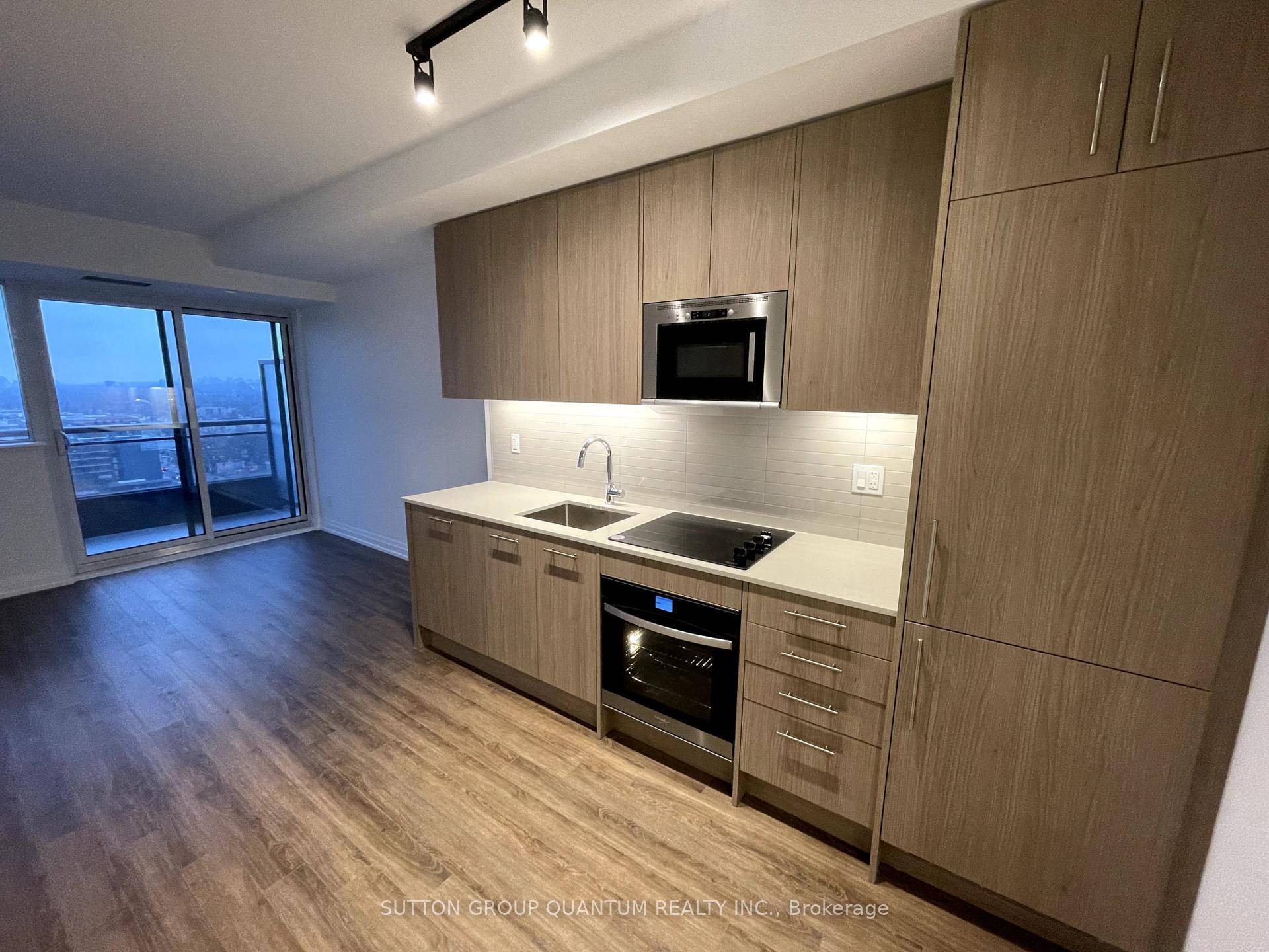 Bright and spacious 1 Bed, 1 Bath unit with balcony.